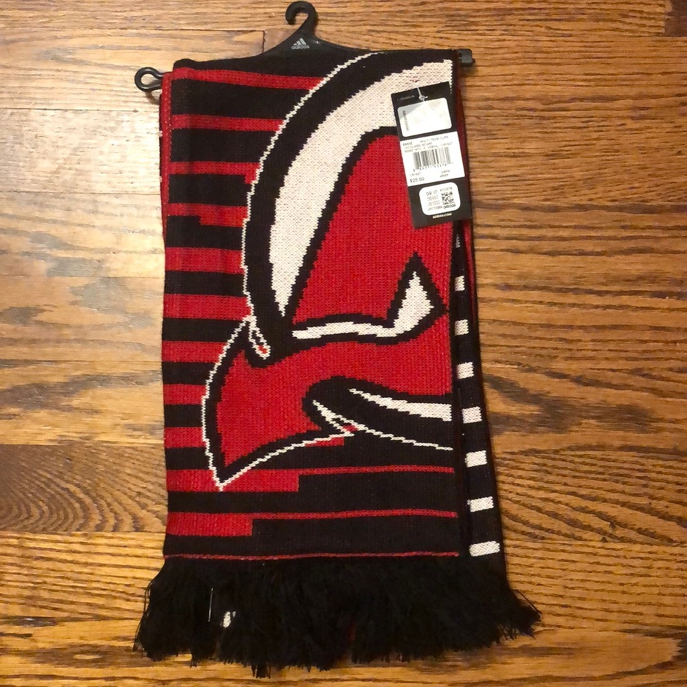 Devils scarf